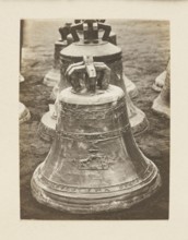 Bell from 1642 from the church in Wieloglowy Galicia requisitioned in 1917/1918 - general view;