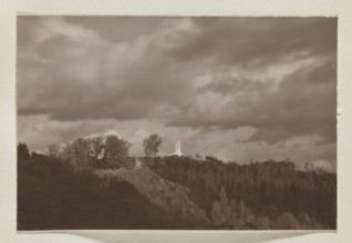 The Three Crosses Mountain with Three Crosses; photograph, Bulhak, Jan 1876–1950, Wiwulski, Antoni