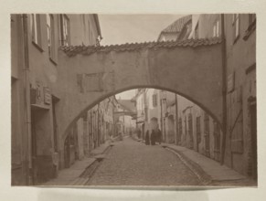 Jewish Street; photograph, album Wilno, volume 1, Jan Bulhak 1876–1950, Vilnius Jewish quarter,