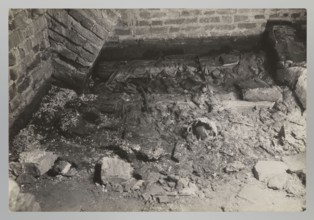 Vilnius. Cathedral — interior of the royal crypt, left side; Bulhak, Jan 1876–1950; Vilnius