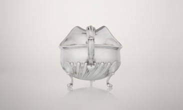Gravy boat, Charles Stuart Harris fl. 1852–1897, maker; Harris, C.S. & Sons London; goldsmith's