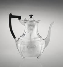 Coffee pot by Harris, CS & Sons London; goldsmiths' firm; fl. 1817–1933 and Harris, Charles Stuart