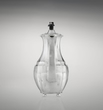Coffee pot by Harris, CS & Sons London; goldsmiths' firm, fl. 1817–1933 and Charles Stuart Harris