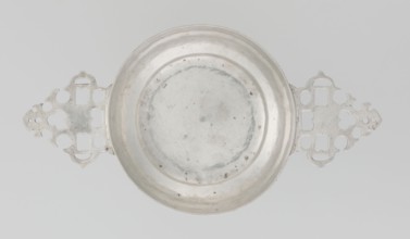 Porridge bowl porringer, maker: Vander, CJ, Ltd goldsmith's firm; established 1856; makers: Vander,