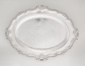 Oval Platter, Smith, Benjamin & James fl. 1809–1812 maker's role / goldsmith's firm, coats of arms,