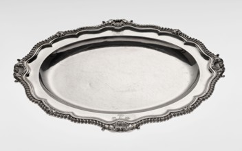 Oval platter by Benjamin & James Smith fl. 1809–1812, goldsmiths; Georgian/George III style, oval