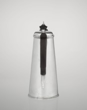 Conical coffee pot with hinged lid, slightly arched and flattened at the top, topped with a wooden
