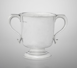 Two-eared vase by Hutton & Sons Ltd goldsmith and silversmith firm; fl. 1800–1930. Scrap-purchase
