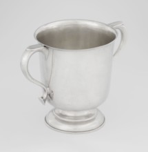 Two-eared vase, Hutton & Sons Ltd goldsmith and silversmith firm; fl. 1800–1930 maker, scrap -
