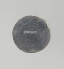 Toilet box, Comyns & Sons London; goldsmith's firm; fl. 1859–1953. Cylindrical toilet box decorated