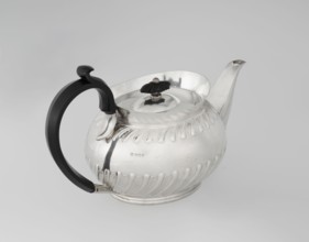 Teapot by Goldsmiths & Silversmiths Co Ltd London; makers William Gibson & John Langman goldsmiths.