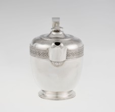 Teapot by John Emes fl. 1796–1808, goldsmith. Ovoid teapot on a circular base with lid; height 17.9