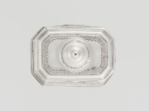 Tea caddy, Nash, Bowles fl. 1720–ca. 1725 goldsmith; rococo style; tea accessory; rocaille