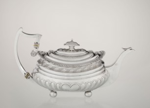 Teapot. Maker: George McHattie fl. 1799–ca. 1825, goldsmith. English Regency style, 1819–1820,