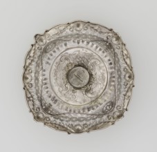 Openwork cake stand by Mappin & Webb Ltd goldsmith, plater, sellers; fl. 1859-. Openwork cake stand
