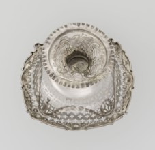 Openwork cake stand, Mappin & Webb Ltd goldsmith, plater, sellers; fl. 1859- author. Openwork cake
