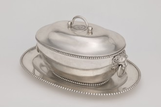 Vase with cover and platter, by Marcin Holke fl. ca. 1765–ca. 1792, goldsmith; tableware elements;