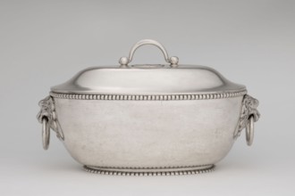 Vase with cover and platter; maker: Marcin Holke fl. ca. 1765–ca. 1792, goldsmith; tableware