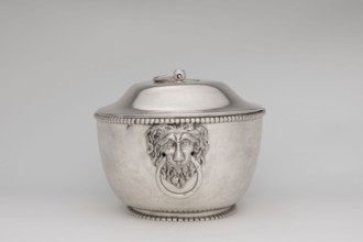 Vase with cover and platter; maker: Marcin Holke fl. ca. 1765–ca. 1792, goldsmith; tableware