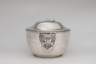 Vase with cover and platter; maker: Marcin Holke fl. ca. 1765–ca. 1792, goldsmith; tableware