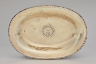 Vase with cover and platter, Marcin Holke fl. ca. 1765–ca. 1792, goldsmith; tableware elements,