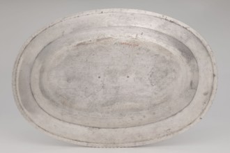 Vase with cover and platter, by Marcin Holke fl. ca. 1765–ca. 1792, goldsmith; tableware elements,