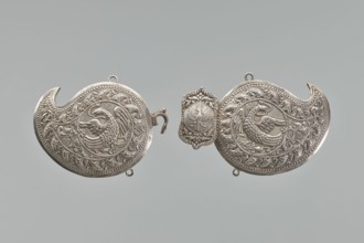 Buckle, repossession, gift. Silver buckle fastening Delya's coat, probably royal, inscription 24
