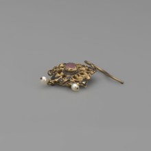 Earring; maker, Renaissance style; 19th century; Poland; jewelry; height 3.5 cm; weight 7 g, A