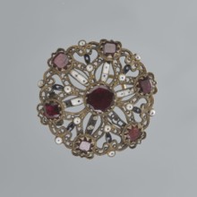 Earring, mid-19th century, Italy, jewelry, diameter 2.6 cm, A round ornate brooch with an open