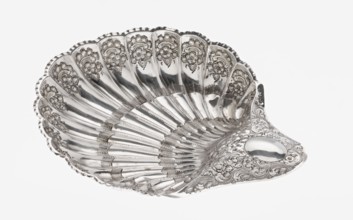 Shell-shaped silver platter by Atkin Brothers Silversmith Ltd Sheffield; goldsmith and silversmith