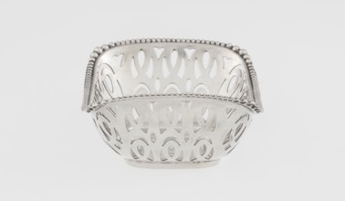 Openwork basket by Steinhart & Co Birmingham, London; goldsmith, merchant; fl. 1897–1930. Openwork