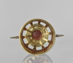 Platter with amber plates, cylindrical platter on a slightly arched circular foot with oval cutouts