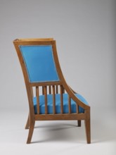 Armchair Berzera, armchair with a slender backrest and sides equal in height, arching upwards and