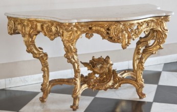 Console, origin unknown, flowers, rococo, dragons, rocaille ornament, plant decoration, garlands.