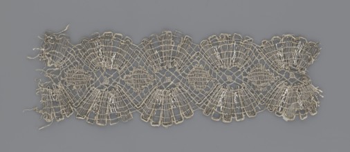 Lace fragment, lace, provenance unknown, metal threads, 18th century, Europe, lace, fabric, width 8