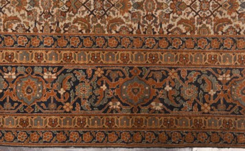 Carpet, 19th century, Iran. Knotted wool carpet with decorative herat-style pattern. Central field