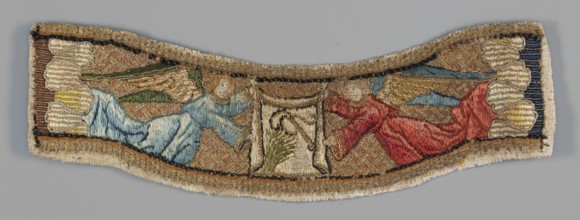 Embroidery, Embroidered parura with a depiction of two angels in flight holding between them a