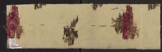 Fragment of fabric, patterned silk fabric with preserved selvedge, floral patterns, 18th-century