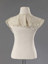 Collar; maker, floral ornaments; fashion; women's fashion; lace; lace collars; mesh connections