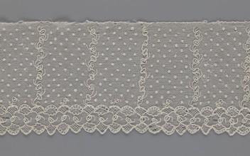 Lace fragment, strip with a serrated edge on one side and an edge-type ornament on the serrated