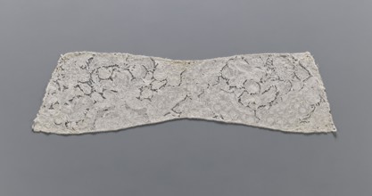 Collar, lace clothing accessory; early 18th century, Binche. Lace, width 15 cm, length 57 cm.