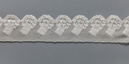 Fragment of lace, Malines Mechelen lace, 18th century, Henryków Heinrichau, lace, width 6 cm,