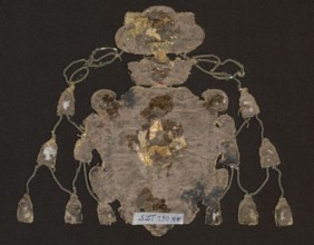 Coat of arms, embroidery, provenance message: Vasas family; coats of arms: Vasa sheaf on central