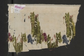 Fabric fragment, fragments of silk fabrics, patterned fabrics, fabrics with preserved selvedge,