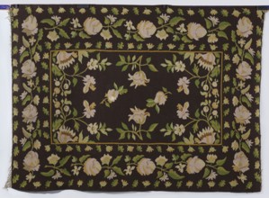 Kilim, Boncza fl. ca. 1920–1930. In the main field, symmetrically presented motifs of floral