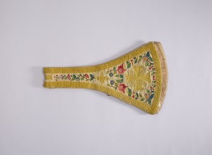 Maniple, 18th century, Poland. Liturgical vestment made of woolen fabric, length 74 cm, width 22 cm