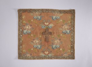 Velum; creator, Rómmel Jadwiga gift, provenance; church paraments; flowers, leaves, plant