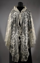 Cape, plant ornaments, floral ornaments, fashion, women's fashion, fashion accessories, capes, lace