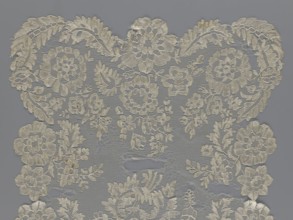 Shawl, shawl, clothing accessory, women's clothing, fashion, lace with serrated edges, pattern of