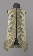 Vest, repossession provenance. Floral and plant ornaments on patterned brocaded silk fabric;